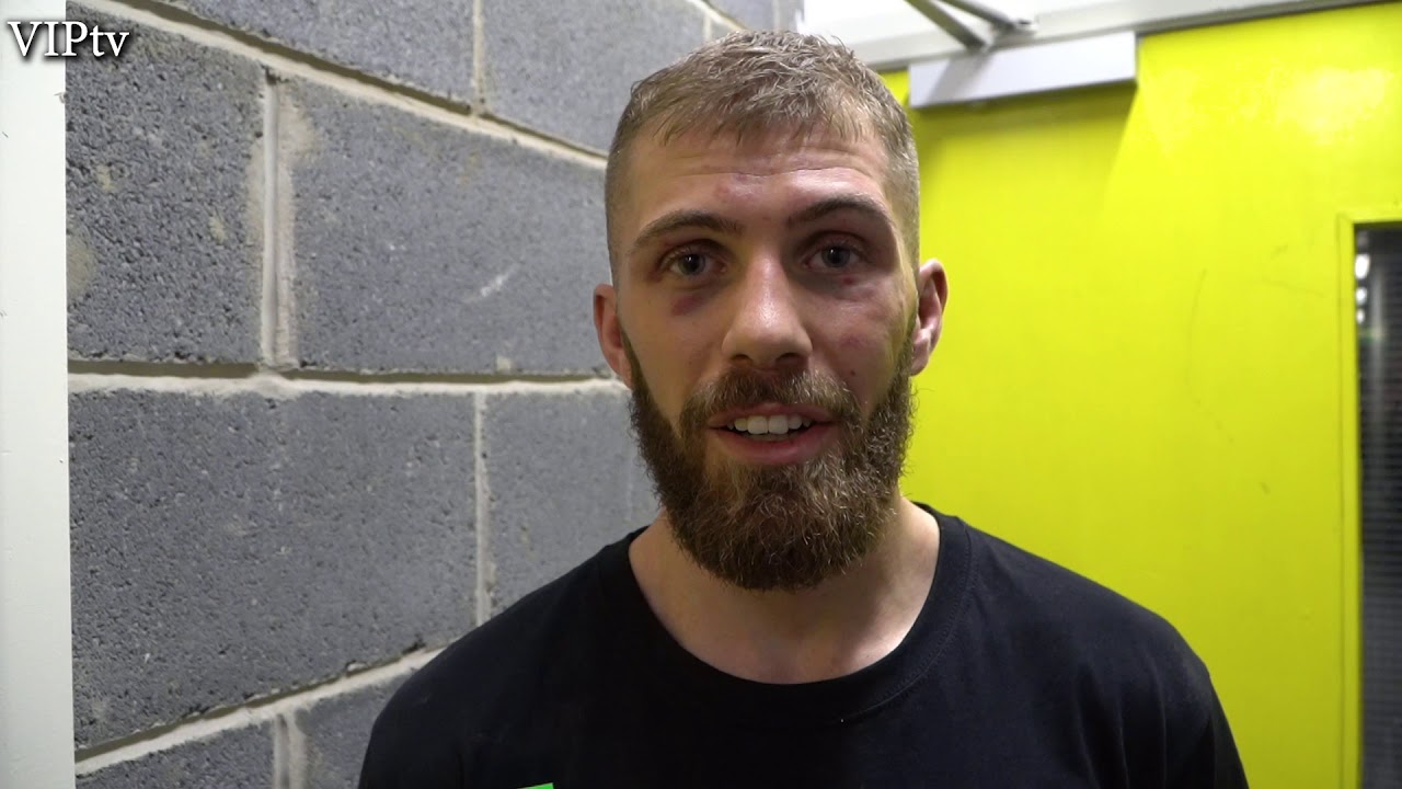 Andrew Fleming loses his 0 to dangerman Ben Fields