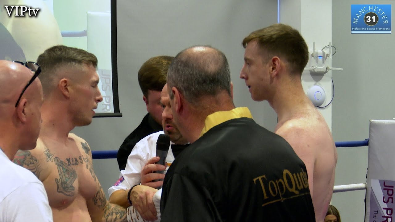 James Albert v Karl Dobbins at AJ Bell Stadium on the VIP/M31 show 12.12.21 background
