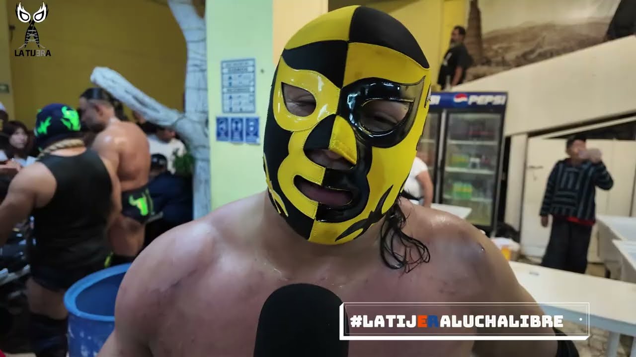Pierroth Jr: Roxana Cantú, esto te va a salir muy caro, Fresero Jr ya lo dije, me vas a pedir perdón background