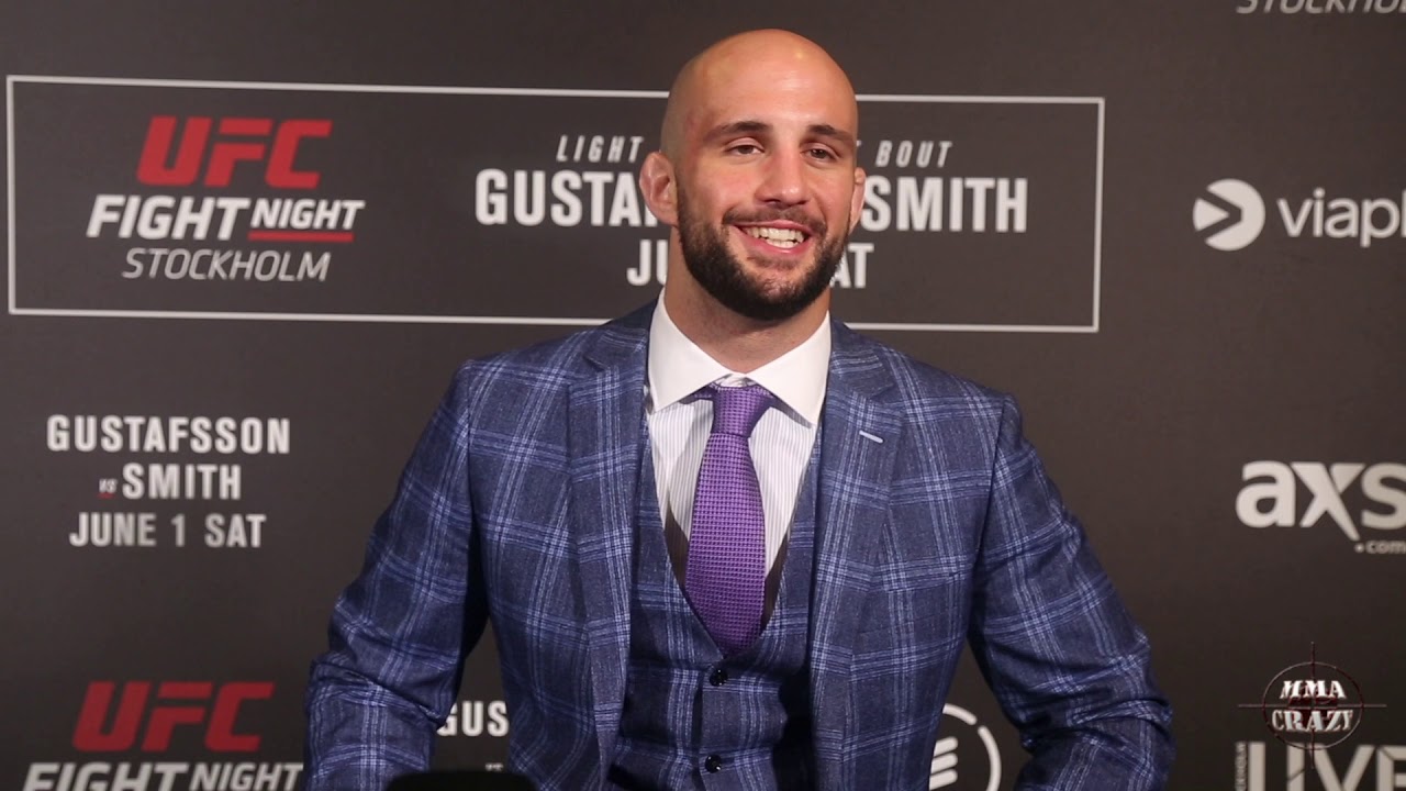 Volkan Oezdemir talks Ilir Latifi cancellation & wants rematch with Dominick Reyes background