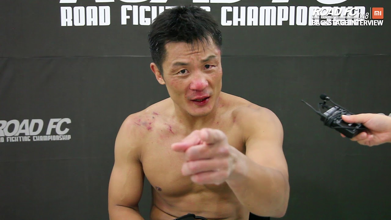 XIAOMI ROAD FC 048 CHOI YOUNG(최영) BACKSTAGE INTERVIEW backdrop