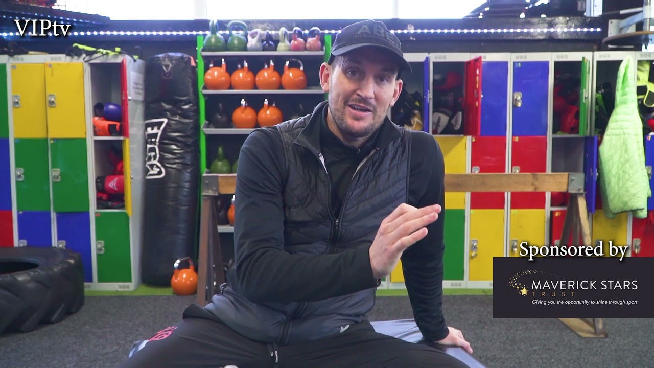 Derry Mathews talks about the return of Connor Butler, the debut of Bryan Collins & who wins Boxxer