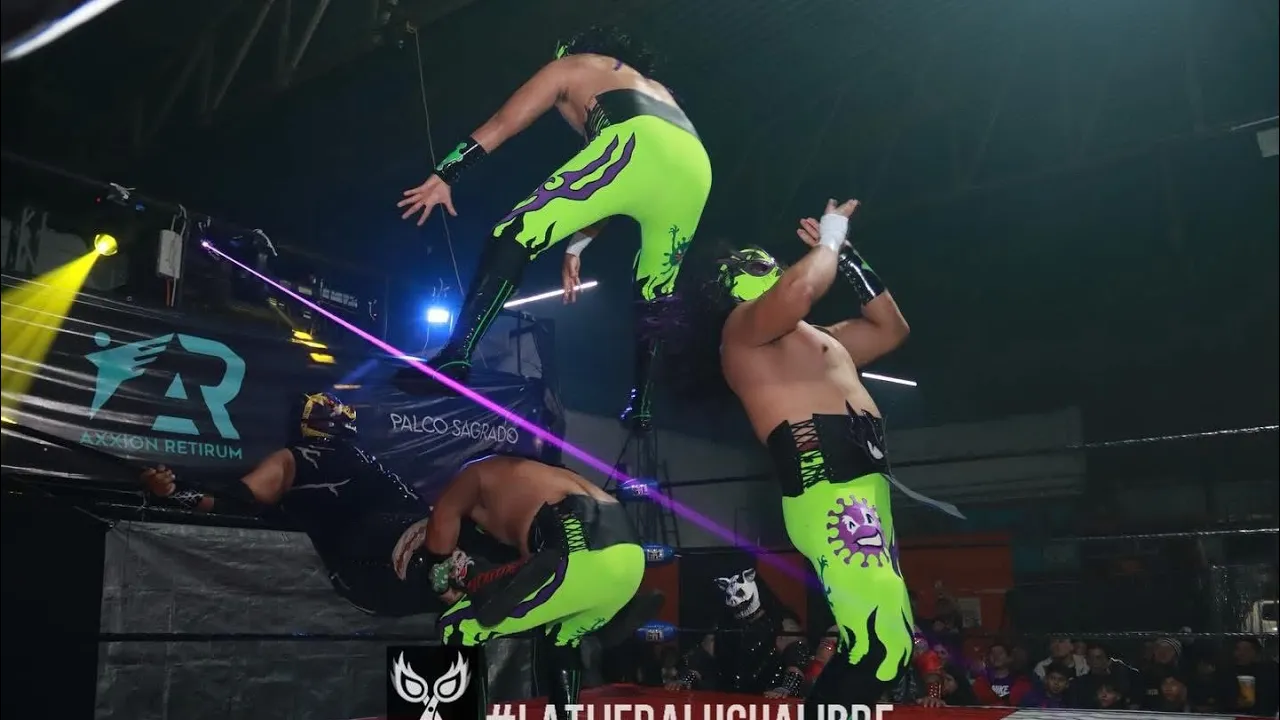 Lucha estelar entre La Puerquiza Vs La Pandemia con promociones Mila & Nesa background