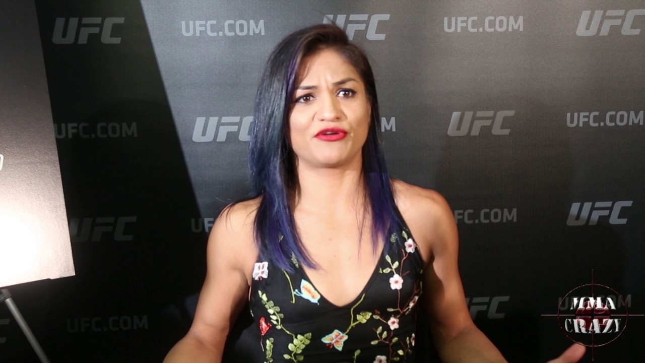 Cynthia Calvillo on Joanne Calderwood "you guys are in for a treat" at UFC Fight Night Glasgow background