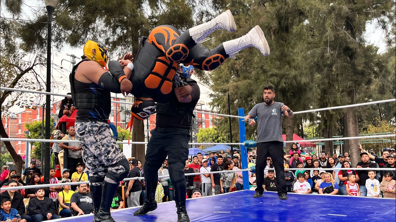 Día de Reyes Magos con The Wolf Maniacop y Comando Bocazas 🆚 Tortuga Mutante I y Tortuga Mutante II background