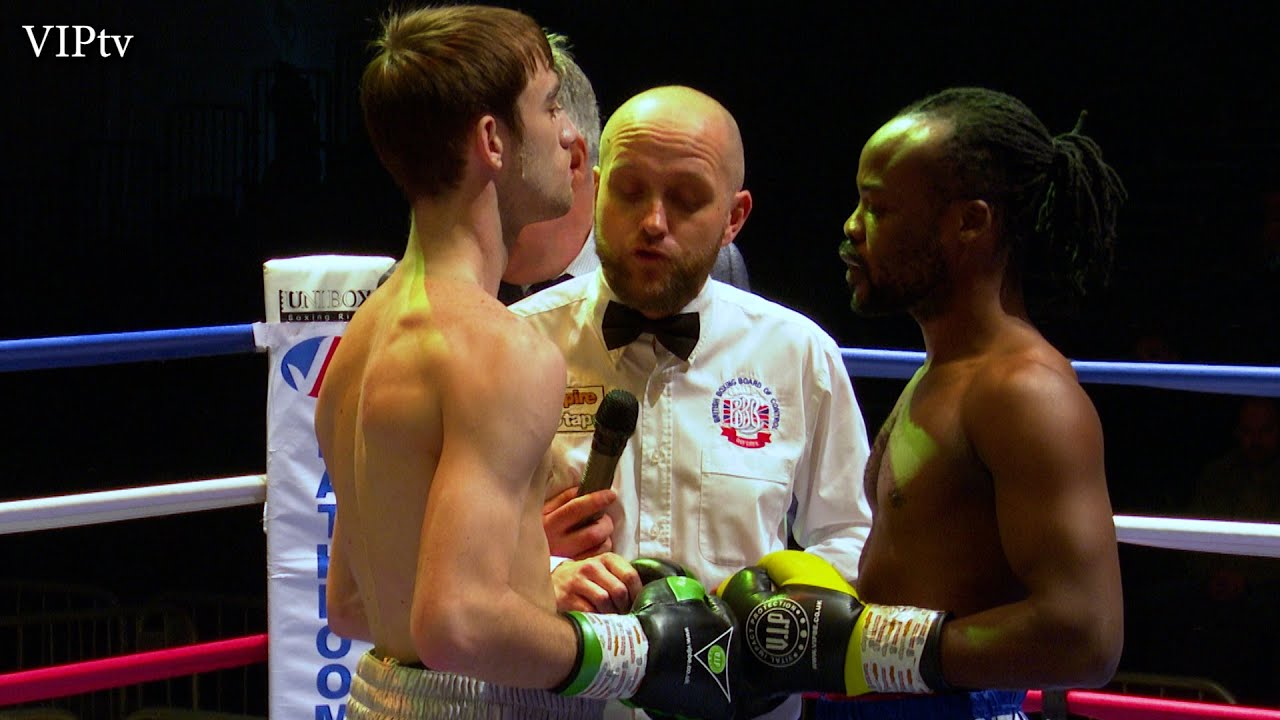 Joe Kavanagh v Benjamin Lamptey at Knowsley Leisure centre on 19/11/21 background