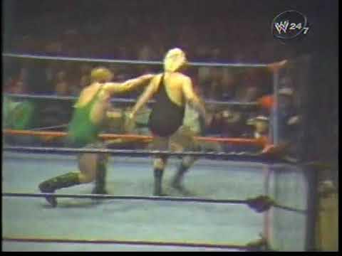 Lord Alfred Hayes vs Bobby Heenan AWA 1/13/80