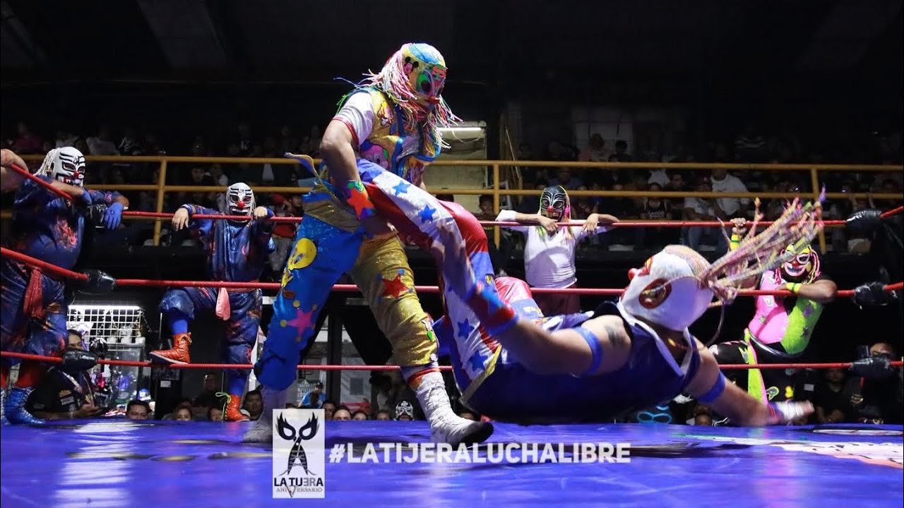 Campal de Payasos con 9 guerreros del cuadrilátero en busca de la Copa de Maskara Nocturna background