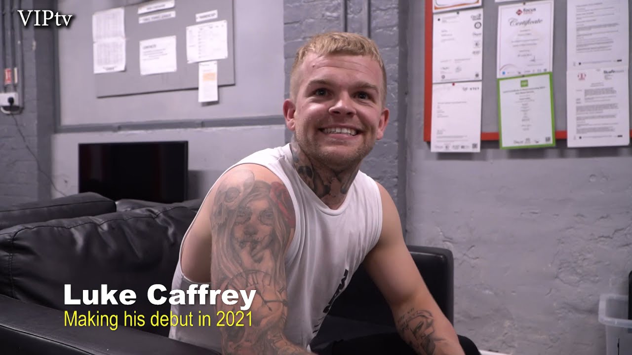 Meet former top Irish Amateur boxer Luke Caffrey, who is turn pro later this year. background