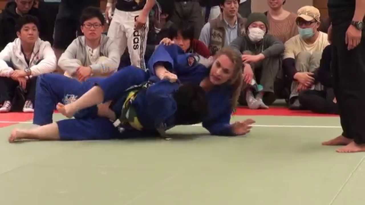 LeeAnn Genovese vs 河野麻子 女子アダルト白帯アブソルート1回戦 【COPA Las Conchas 2014】