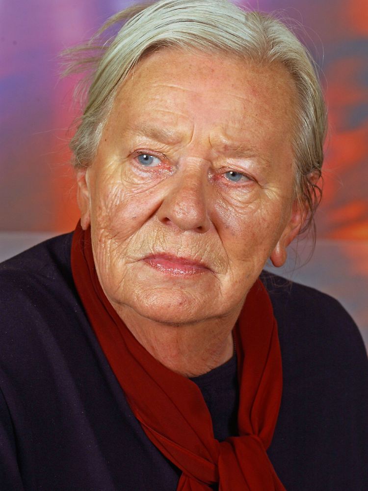 Gudrun Okras