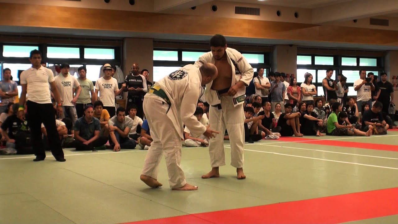 【DUMAU】Yudi Taniguchi vs Alex Avakiants background