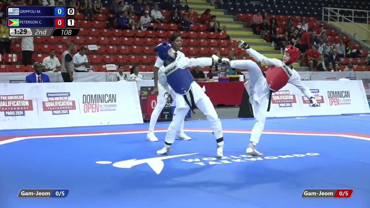 108 Round of 16 W 49kg URU GRIPPOLI M GUY PETERSON C background