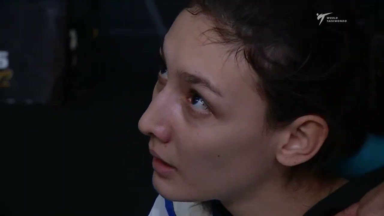 417 W-62kg R-16 SADIKOVA F. UZB 🔵 vs 🔴 ACOSTA HERRERA A. D. L. C. CUB I Guadalajara 2022 WTC background