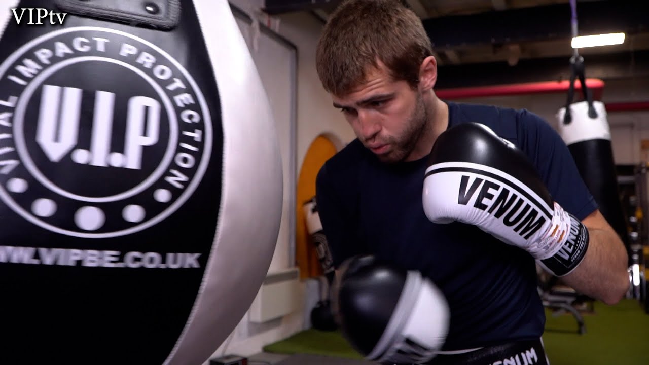Tom McGuinness after almost 3 years out, he looks to return to the ring before the end of the year. background