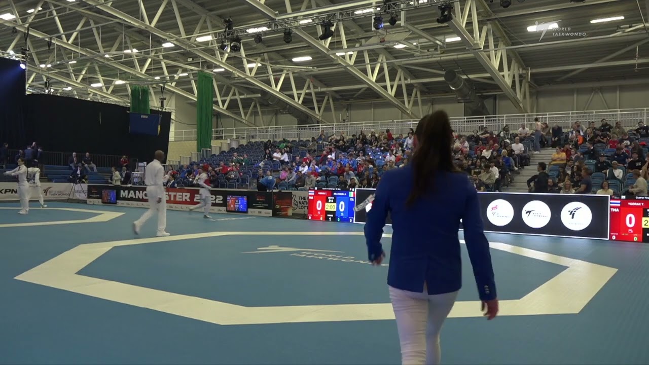 214 QF M-58kg 🔵 DELL'AQUILA Vito ITA vs 🔴 YODRAK Thanakrit THA I Manchester 2022 World Taekwondo GP background