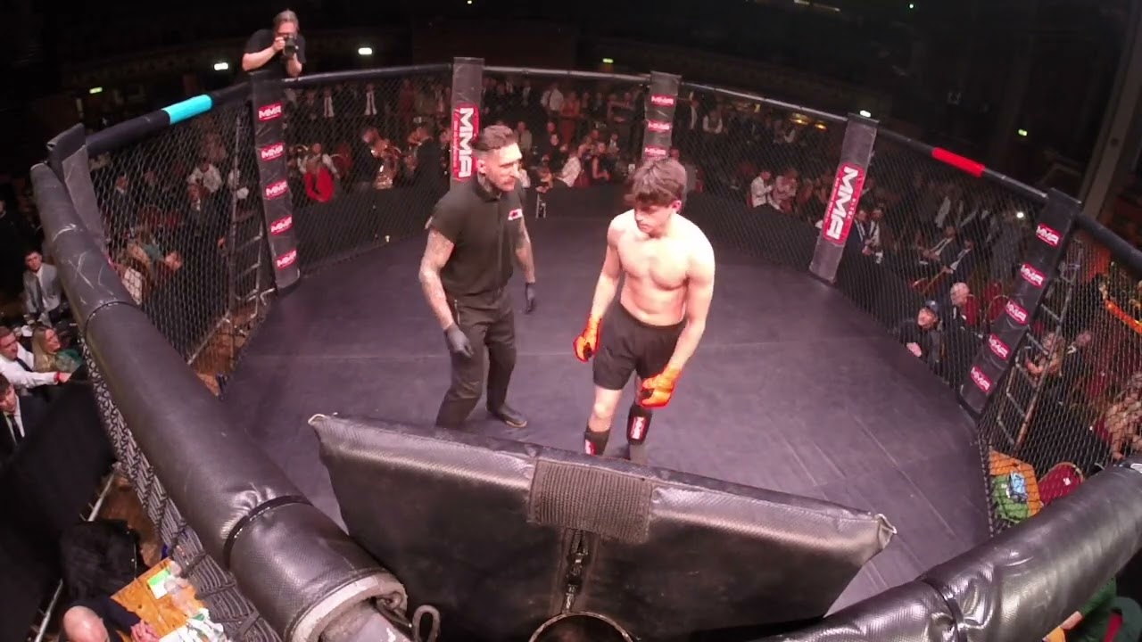 LIVERPOOL | ULTRA MMA | LEON VS LIAM 'THE CASUAL' BARKER background