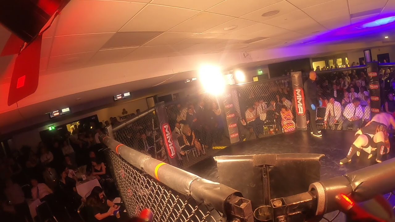Burton & Derby | Ultra MMA | Tom Anderson VS Geoff Vanstone