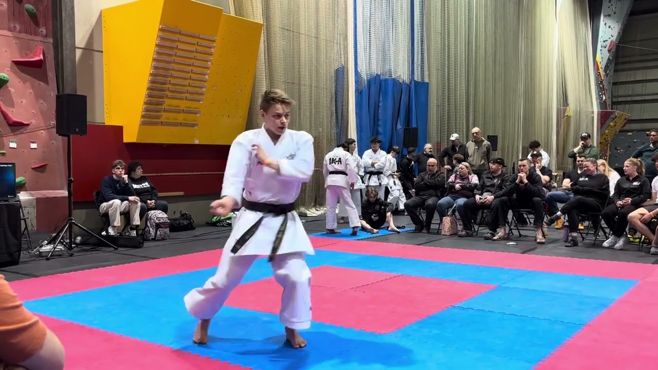 Mitchell Street 14-17 Boys Traditional Forms Grand Championship - Quebec Open 2024 background