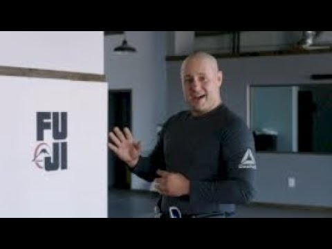 Who’s Next Top 5 Show Moments background