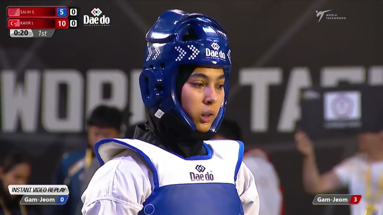 310 W-62kg R-32 SALIH Safia MAR 🔵 vs 🔴 KAYIR Ikra TUR I Guadalajara 2022 WT Championships background