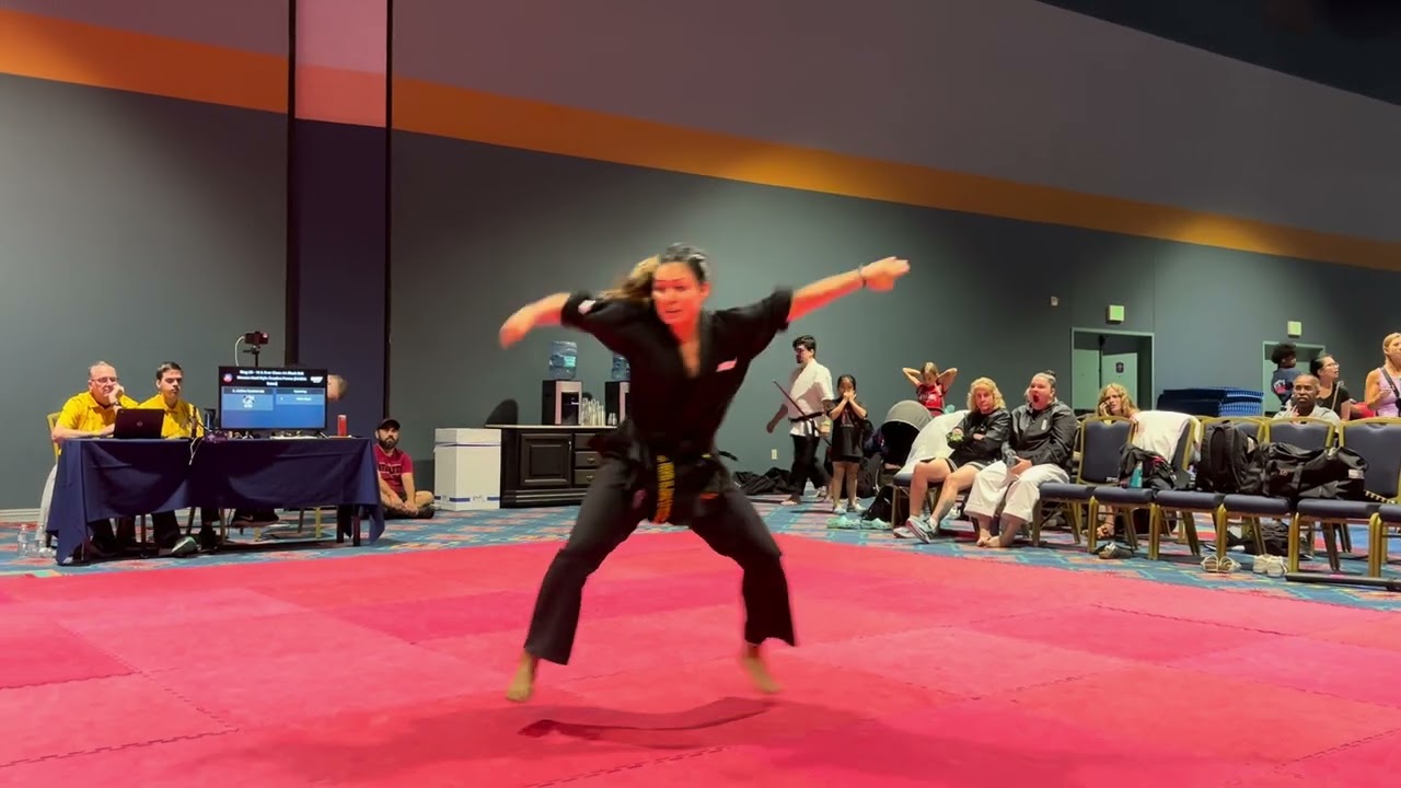 Andrea Guzman Women's Creative Forms - U.S. Open 2024 background