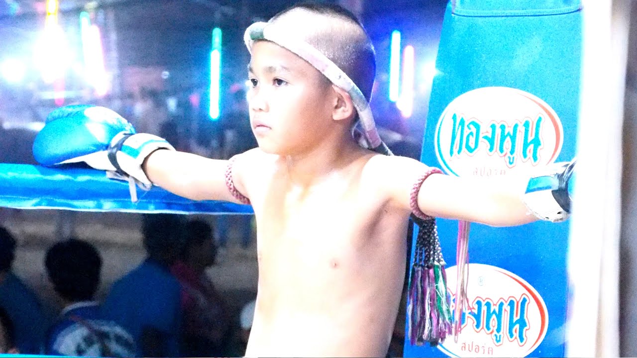 แจ้งข่าวมวยยกเลิกครับTonight's fight cancelled..今夜急遽試合延期に。。 background