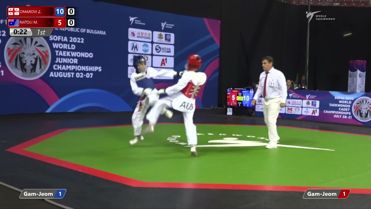 111 R32 Boys 41kg GEO OMAROVI Z AUS NATOLI M background