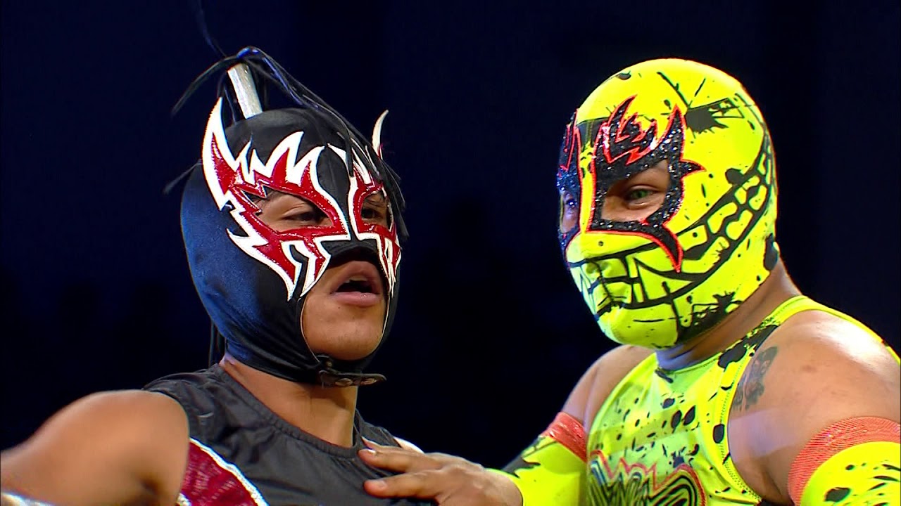 Astrolux y Aramis Vs Toxin y Latigo en Tehuacán | Lucha Libre AAA Worldwide background