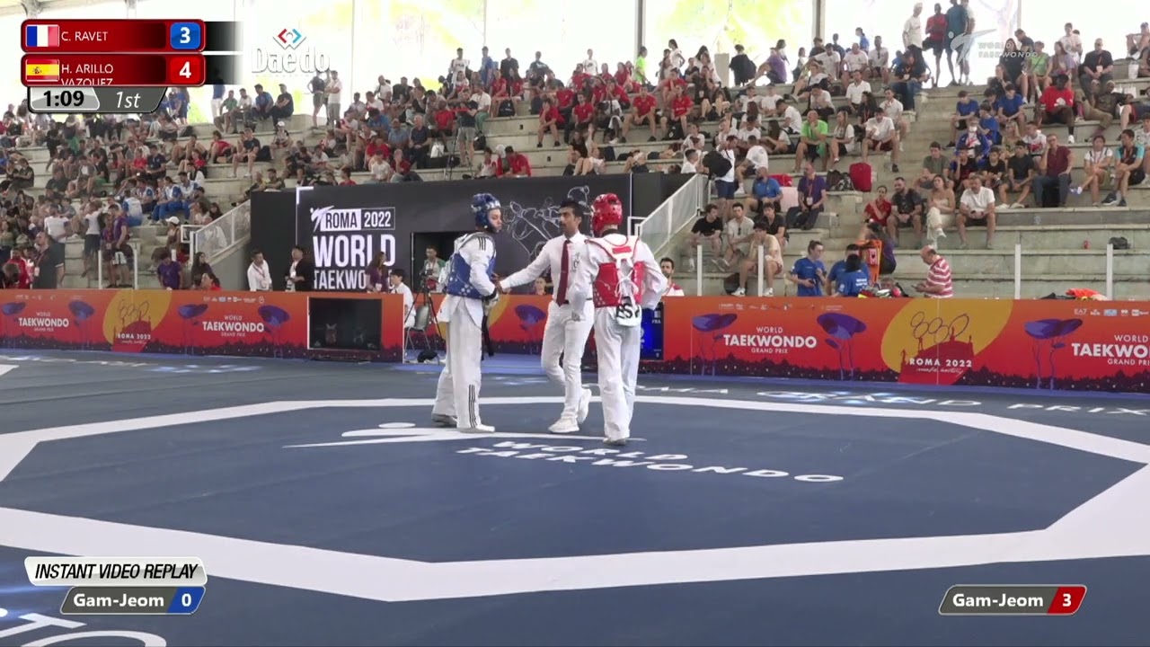 309 M-58kg R-32 RAVET Cyrian FRA ЁЯФ╡ vs ЁЯФ┤ ARILLO VAZQUEZ Hugo ESP I Rome 2022 World Taekwondo GP background