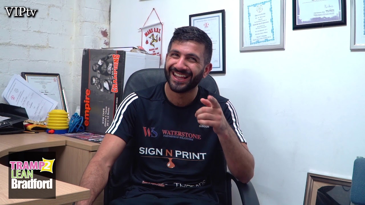 Zeeshan Khan being busy 4 fights in 4 months. background