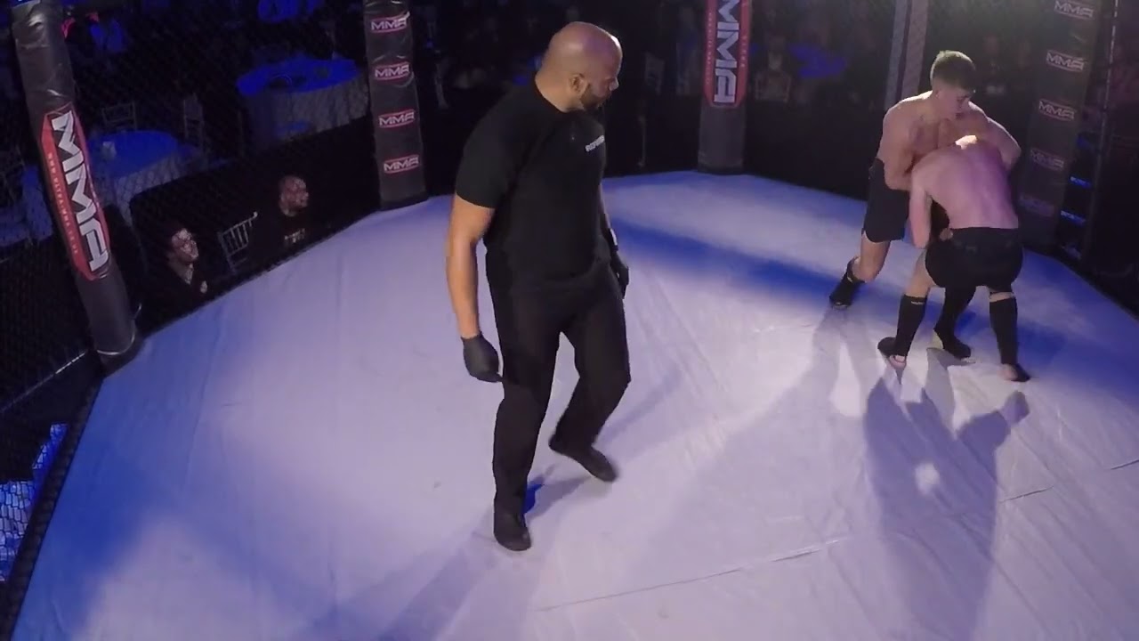 DERBY | ULTRA MMA | MAX ELLIOTT VS JOSH MATHERS background