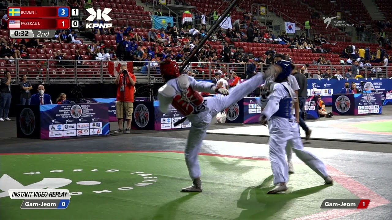 521 R32 Women 49kg SWE BODEN I USA FAZEKAS I background