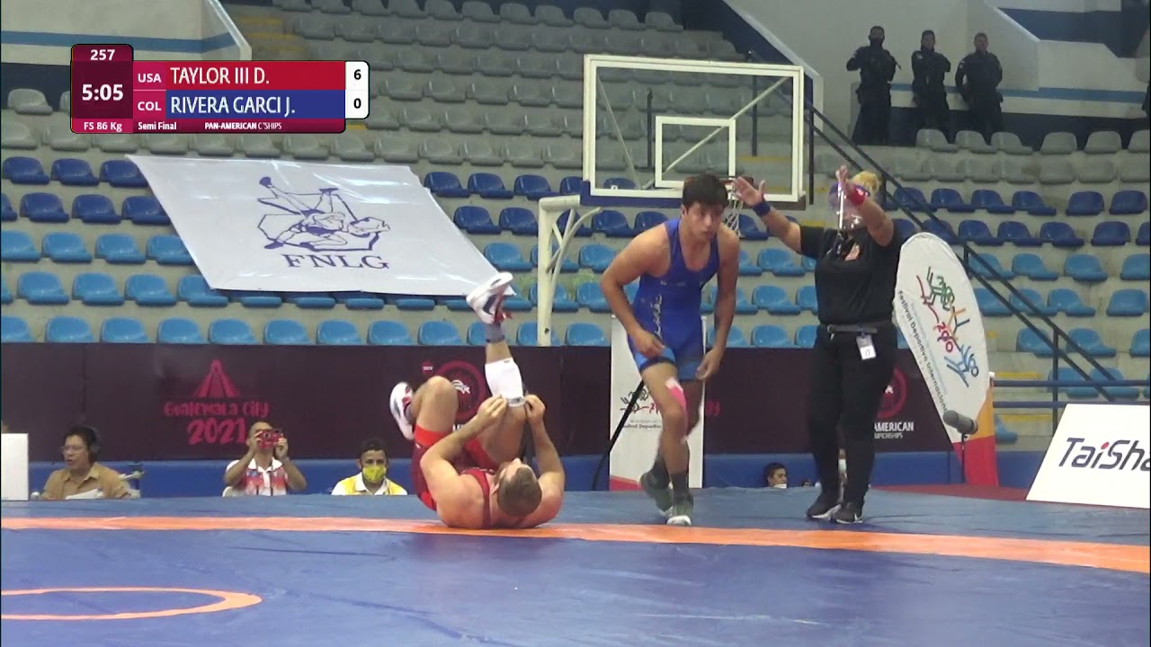 1/2 FS - 86 kg: D. TAYLOR III (USA) v. J. RIVERA GARCI (COL) background