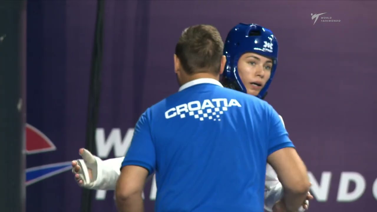 123 R16 Women 67kg CRO POLE D GBR WILLIAMS L background