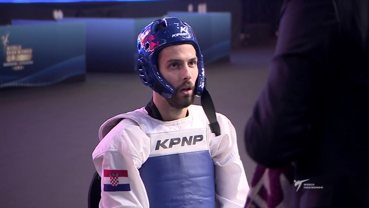 Fujairah 2018 WT GP Final SF M 68kg Lovre BRECIC CRO Seok bae KIM KOR background