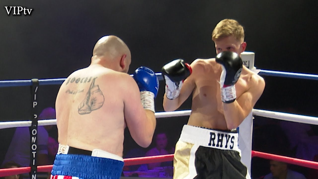 Rhys Woods v Lewis van Poetsch at The whites Hotel Bolton Sept 11th 2021 background