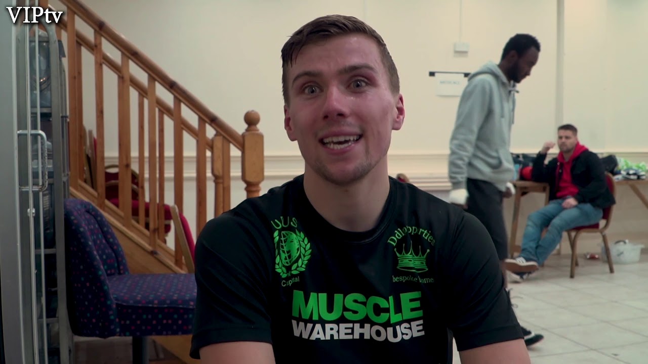 Marcos Molloy makes a perfect start to his pro career.