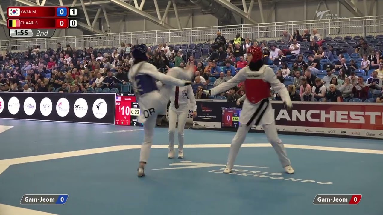 319 R-16 W-67kg 🔵 KWAK Min-ju KOR vs 🔴 CHAARI Sarah BEL I Manchester 2022 World Taekwondo GP background