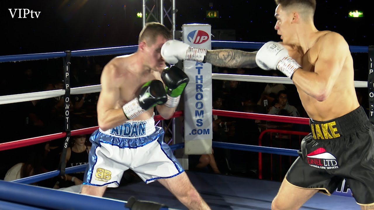Jake Goodwin v Josh Hodgins at Leeds Royal Armouries on 13/10/21 background