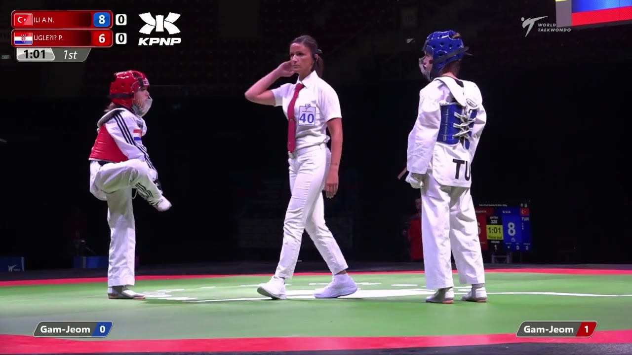 328 Semi Final Girls 33kg TUR ILI Aleyna nur CRO UGLEI Petra