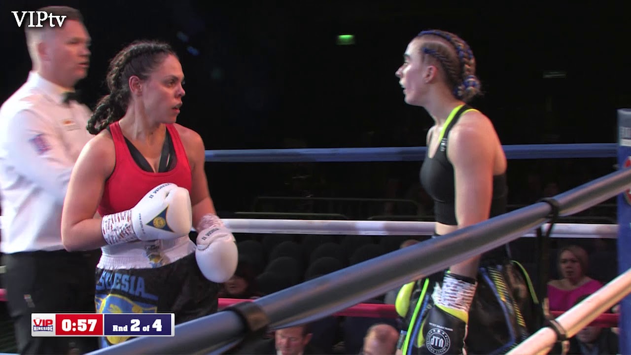 Rhiannon Dixon v Bojana Libiszewska at Whites Hotel, Bolton on 7.12.2019