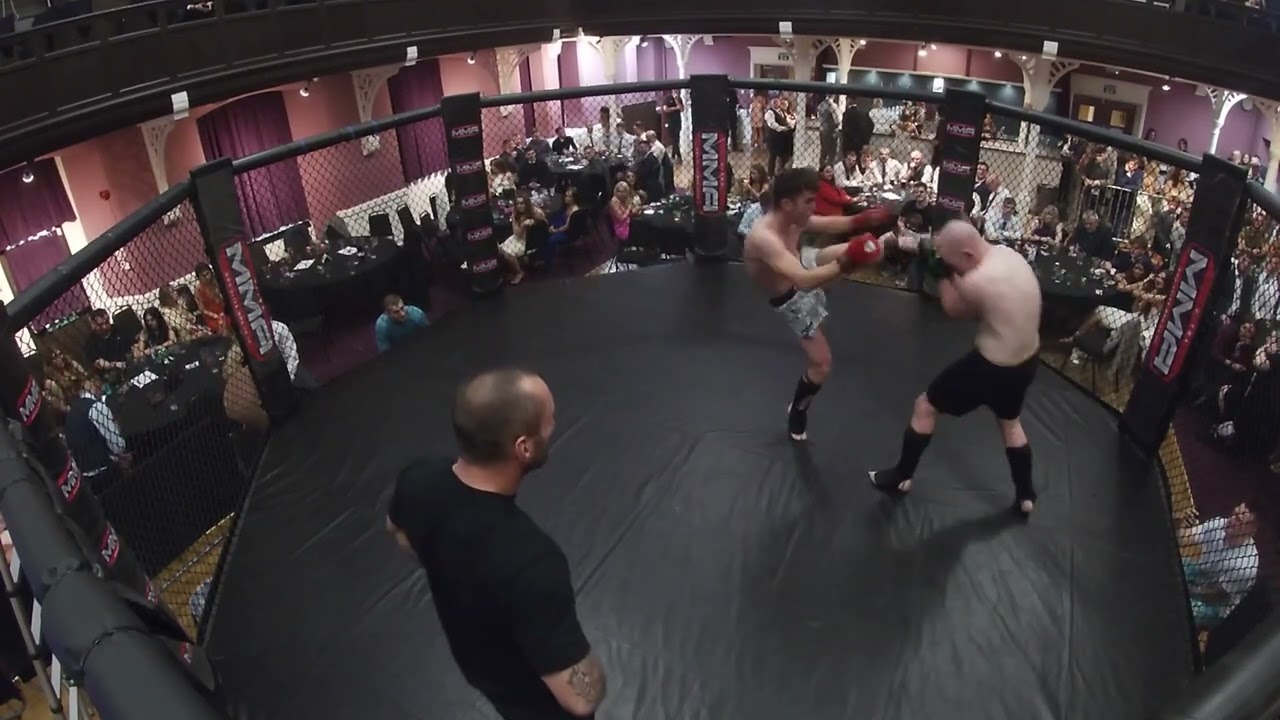 Ultra MMA Alloa Liam Burt VS Andrew Finnegan background