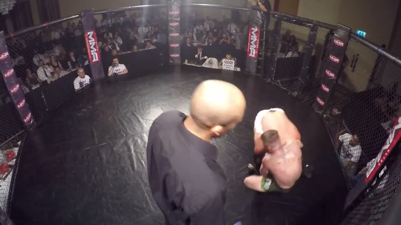 Ultra MMA CHESTERFIELD Billy Gill VS Paul Lewis background