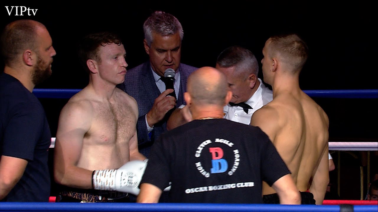 Tom Farrell v Edvinas Puplauskas at Liverpool's Olympia on 3.9.2021 background