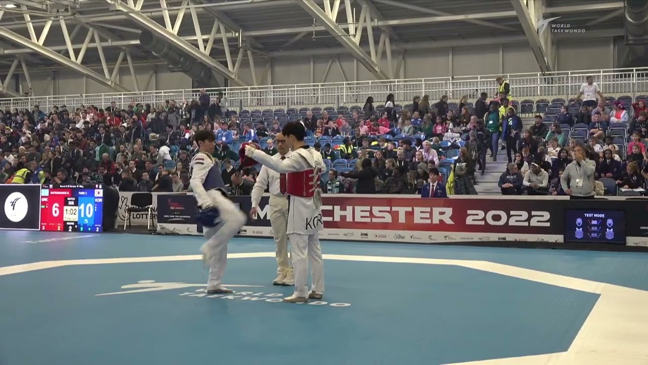 306 R-32 M-58kg 🔵 MOLLE Milan NED vs 🔴 BAE Jun-seo KOR I Manchester 2022 World Taekwondo GP background