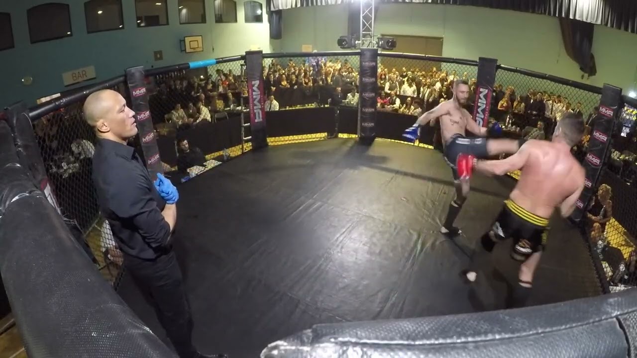 WINDSOR | ULTRA MMA | MARK 'THE GEZZA' GLYNN VS RYAN CARLTON background