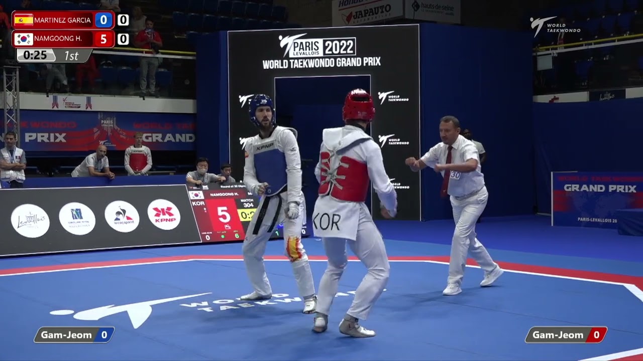 304 Round of 32 Men 80kg ESP MARTINEZ GARCIA Raul KOR NAMGOONG Hwan background