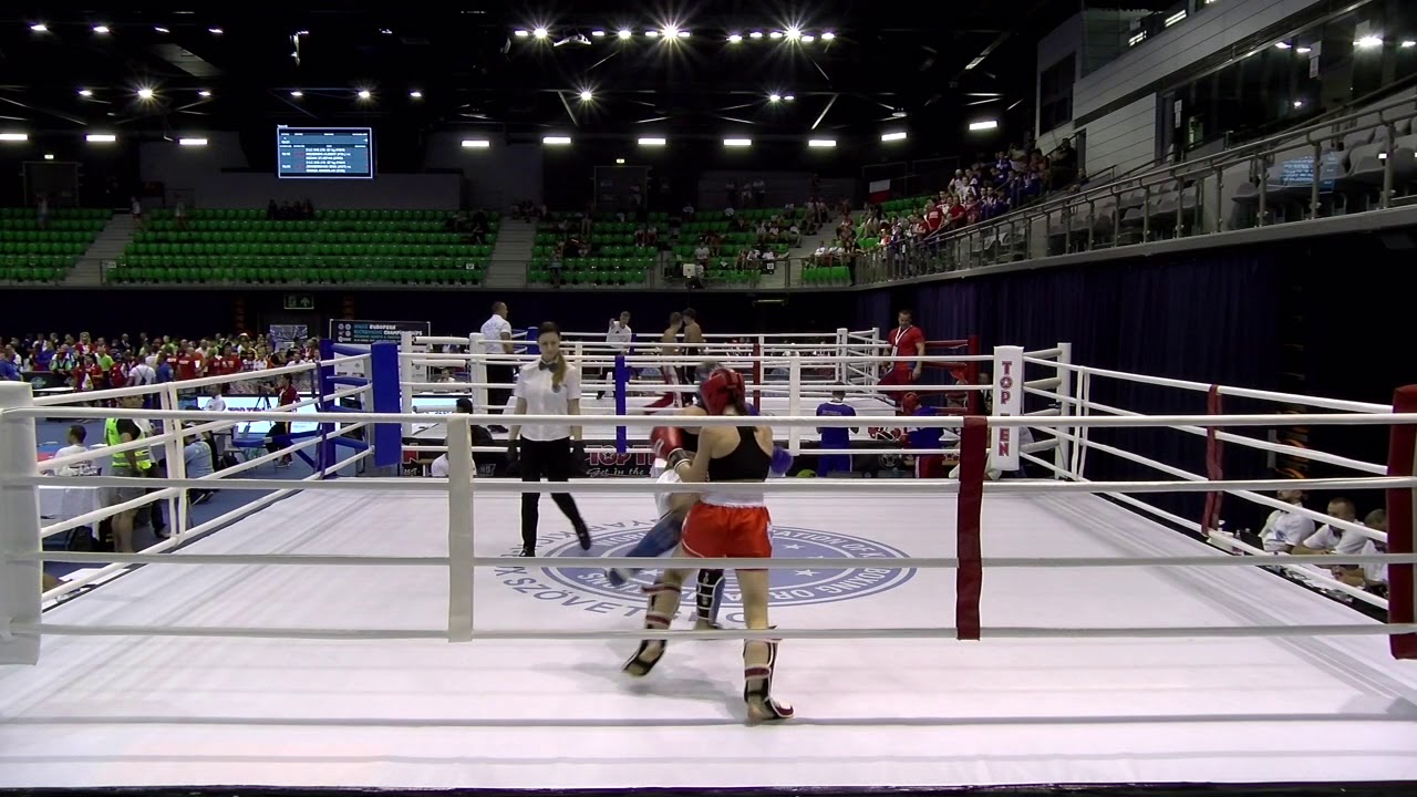 Dominik Chylinska v Lilla Szeleczki WAKO European Championships 2019 background