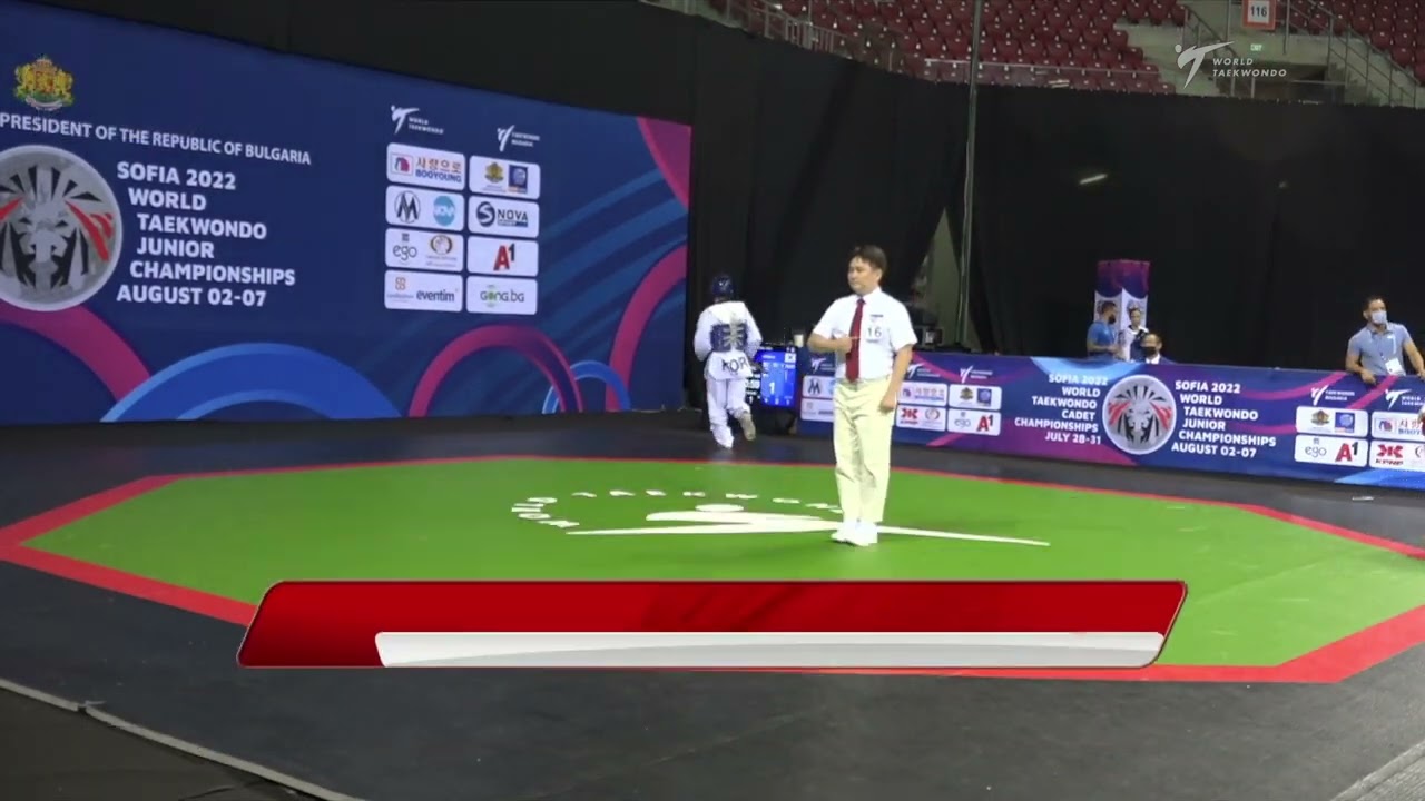 113 R32 Men 55kg KOR HONG E MEX MALO E background